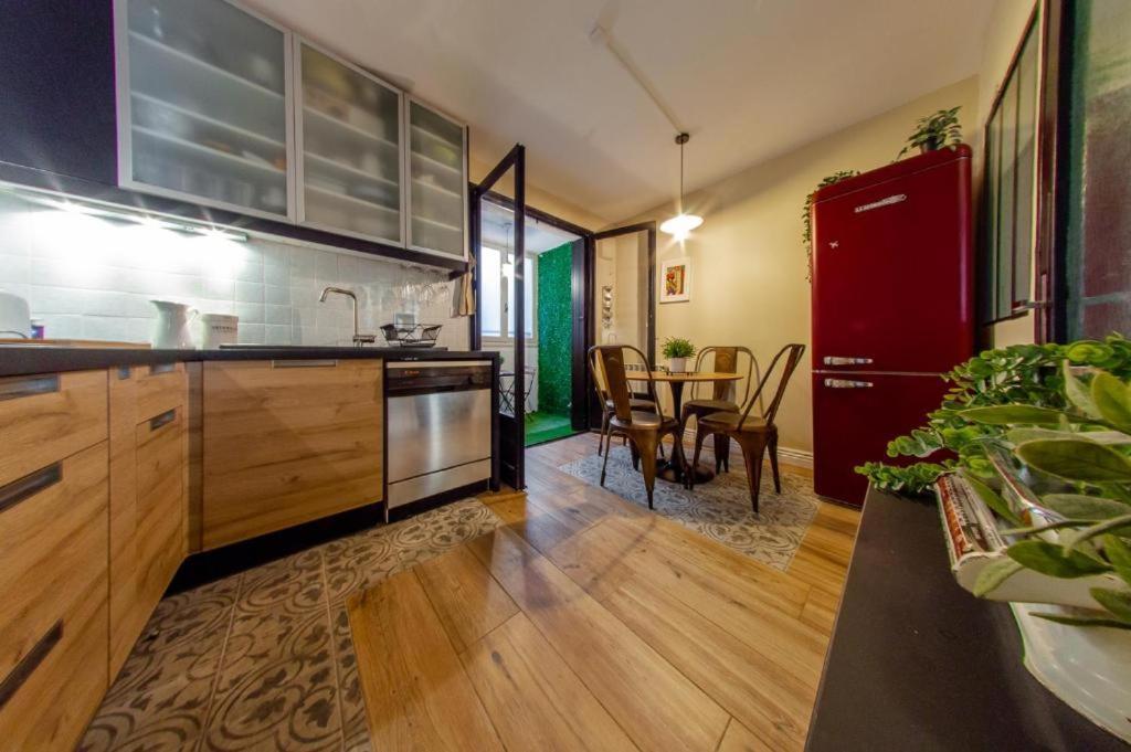 Retromirabeau - Chambre Suite & Appartements De Charme - Localisation Premium Narbonne Ngoại thất bức ảnh