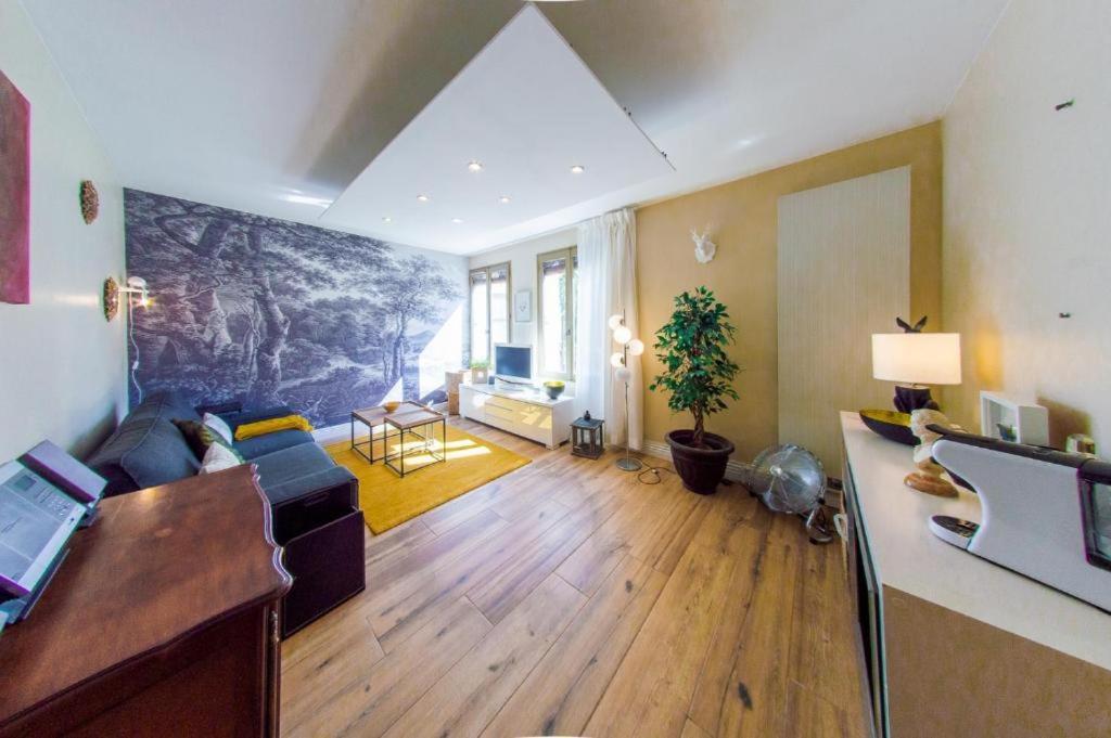 Retromirabeau - Chambre Suite & Appartements De Charme - Localisation Premium Narbonne Ngoại thất bức ảnh